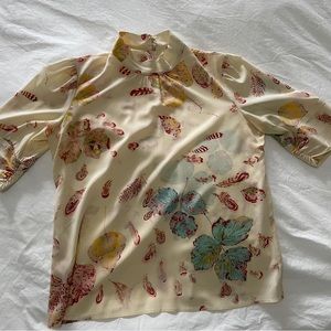 Theory leaf print high neck silk/spandex blouse, size L